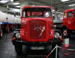 Henschel HS100 S Sattelzugmaschine mit Tankauflieger 1960