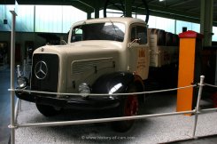 Mercedes-Benz LK325 Kipper 1954