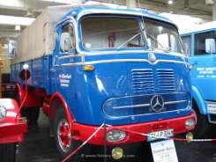 Mercedes-Benz LP334 Pritsche 1962