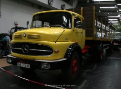 Mercedes-Benz LS1623 4x2 Sattelzugmaschine langes Fahrerhaus 1967-1969