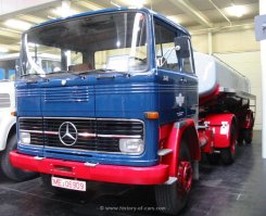 Mercedes-Benz LPS1513 4x2 Sattelzugmaschine 1972