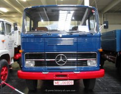 Mercedes-Benz LPS1513 4x2 Sattelzugmaschine 1972