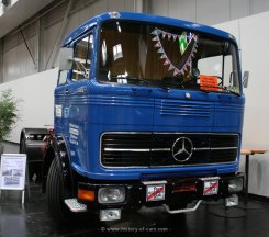 Mercedes-Benz LPS1632 4x2 Sattelzugmaschine 1973