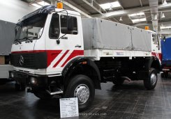 Mercedes-Benz 1936AK (NG80) 4x4 Doppelkopf Tunnel-Fahrzeug 1983