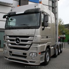 Mercedes-Benz Actros MP3 4160 Megaspace 8x4/4 Schwerlast-Sattelzugmaschine 2012