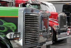 Peterbilt 379-127 EXHD 6x4 Sattelzugmaschine 2005