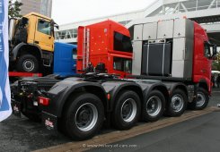 Volvo FH16 660 10x4/6 Schwerlast-Sattelzugmaschine 2008